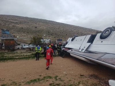 واژگونی اتوبوس مسافربری در جاده شیراز_مرودشت با ۸ مصدوم