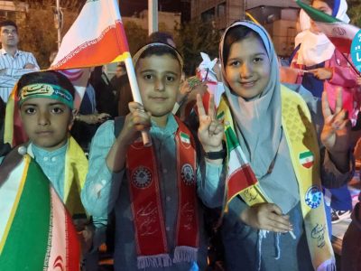 هم نوایی دانش آموزان مرودشت دریادبود شهدای میناب