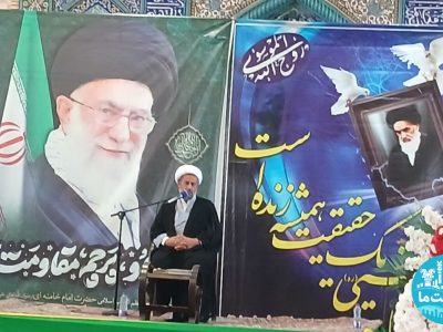 امام خمینی احیاگر دین و هویت ملت ایران بود