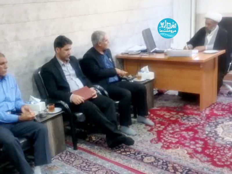دیدار مدیر جهاد کشاورزی مرودشت با امام جمعه این شهرستان