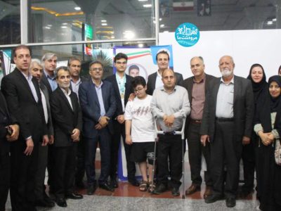 استقبال پرشور از قهرمان هوش مصنوعی جهان در فرودگاه شیراز